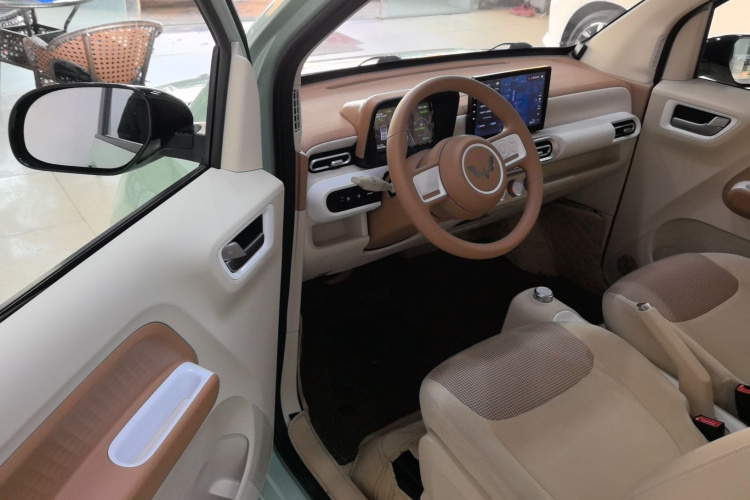 五菱汽车 宏光MINIEV 2024款 第三代 215km 青春版中控内饰7003