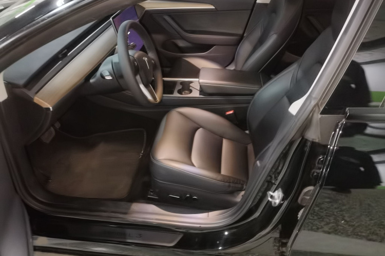 特斯拉 Model 3 2021款 改款 标准续航后驱升级版 3D1局部细节19