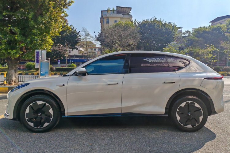 智己汽车 智己LS7 2023款 90kWh Elite后驱版车身外观6003