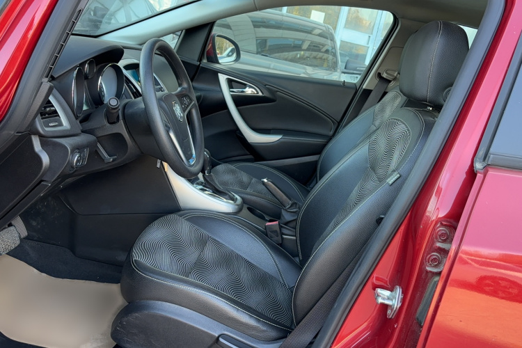 别克 英朗 2014款 XT 1.6L 自动时尚版局部细节19