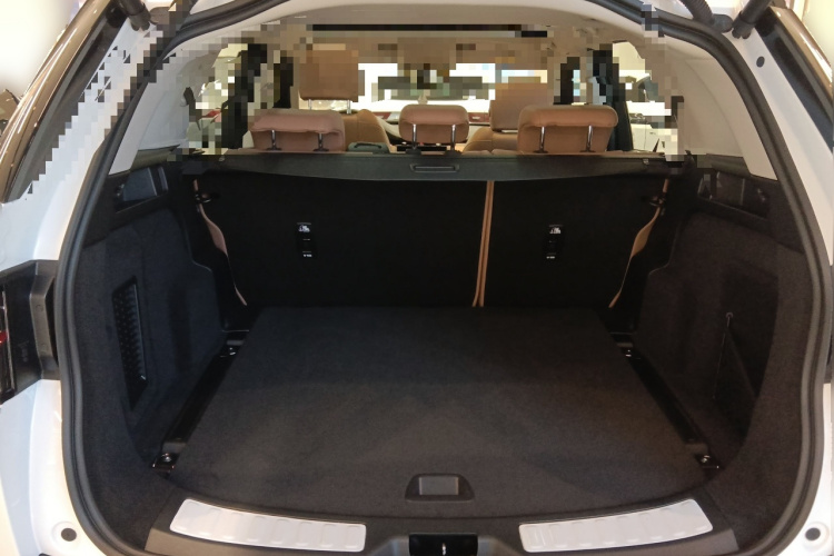 路虎 发现运动版 2024款 豪华定制版中控内饰23