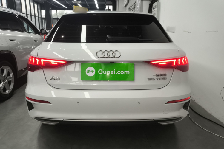奥迪A3 2021款 Sportback 35 TFSI 时尚致雅型车身外观6