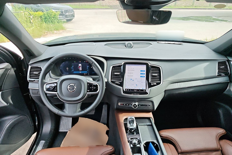沃尔沃XC90新能源 2024款 T8 智尊豪华版 7座中控内饰7002