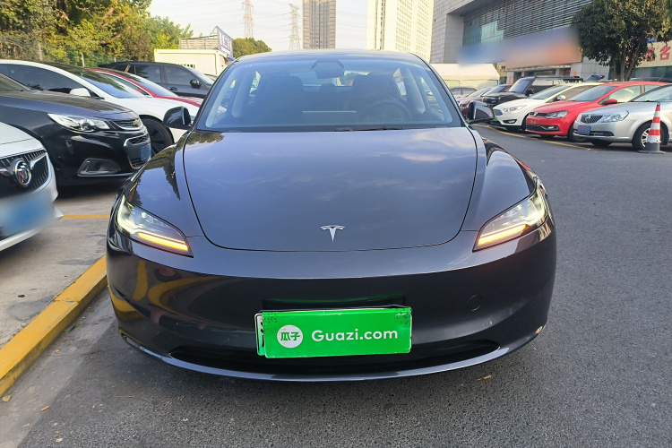 特斯拉 Model 3 2023款 后轮驱动版车身外观6001