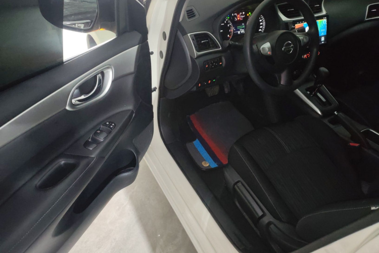 日产 轩逸 2022款 经典 1.6XE CVT舒适版中控内饰7003