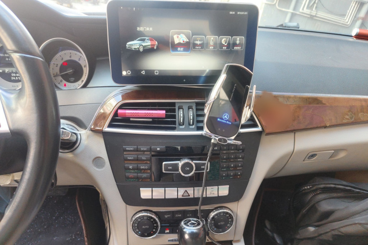 奔驰C级 2013款 C 260 CGI 优雅型局部细节16