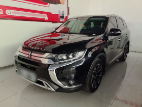 三菱 欧蓝德 2019款 2.4L 四驱致享版 5座 国VI