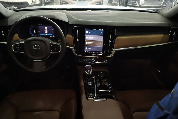 沃尔沃S90新能源 2023款 T8插电式混合动力 四驱长续航智逸豪华版中控内饰7002