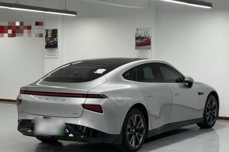 小鹏P7 2020款 670E车身外观6005