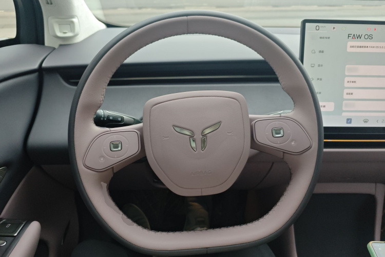 红旗天工06 2025款 660 四驱 智选版局部细节13