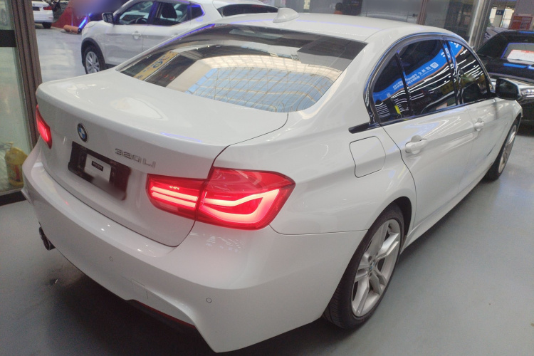宝马3系 2018款 320Li 领先型M运动套装车身外观7