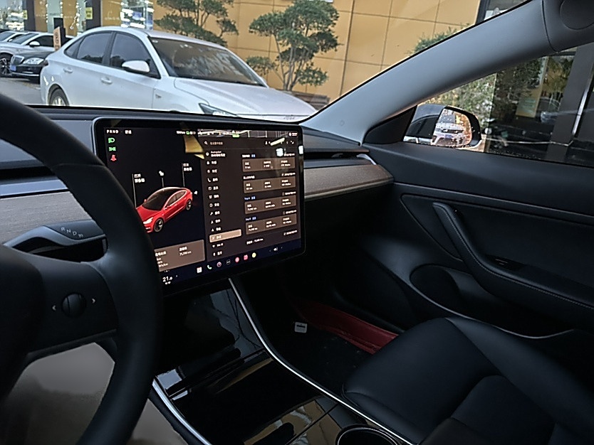 特斯拉 Model 3(进口) 2019款 标准续航后驱升级版(52度)