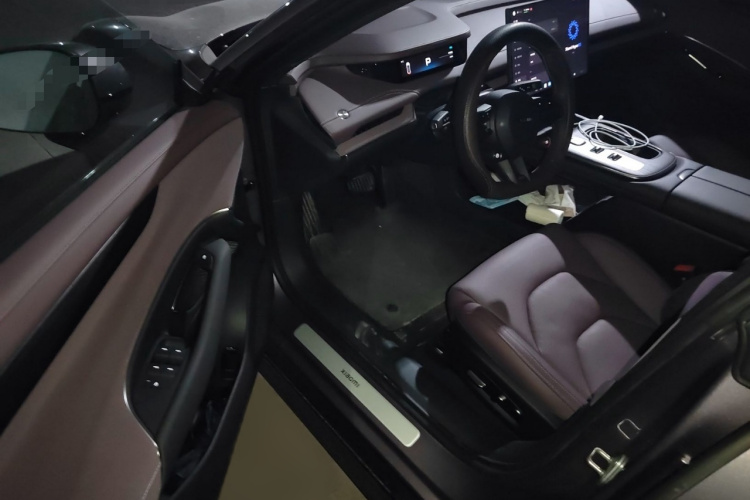 小米汽车 小米SU7 2024款 后驱长续航智驾版中控内饰7003