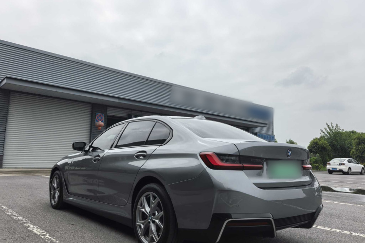 宝马i3 2022款 eDrive 35 L车身外观6006