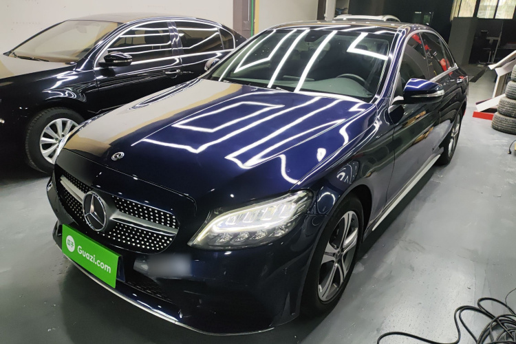 奔驰C级 2020款 C 260 L 运动版车身外观1