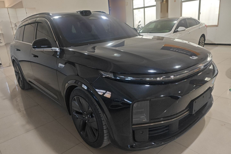 理想汽车 理想L7 2023款 Max车身外观3