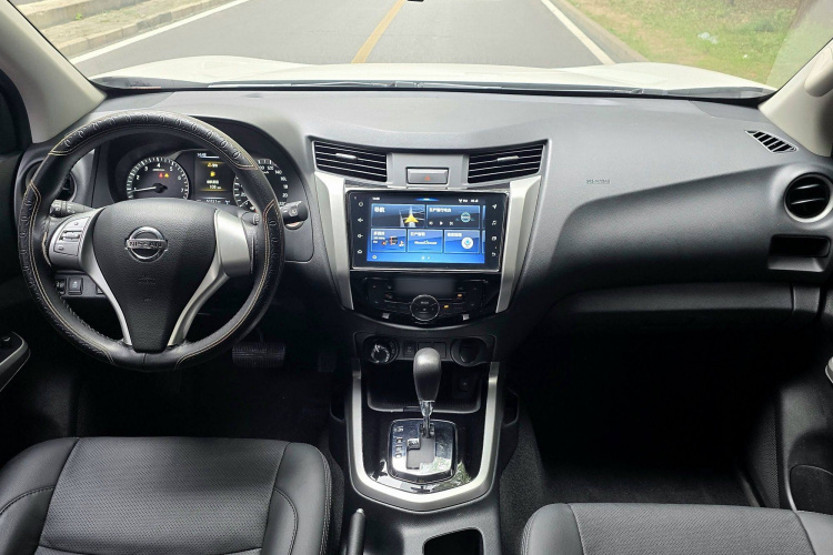 日产 途达 2020款 2.5L XL Upper 4WD 自动四驱豪华版中控内饰7003