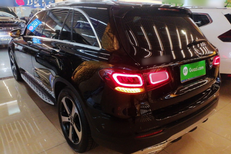 奔驰GLC 2022款 改款二 GLC 260 L 4MATIC 动感型车身外观4