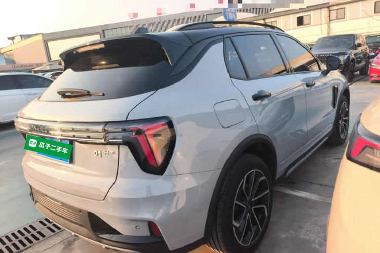 领克01 2023款 1.5TD EM-F PM车身外观7