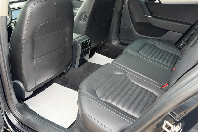 大众 迈腾 2015款 1.8TSI 领先型中控内饰7001