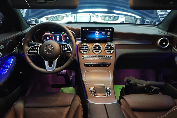 奔驰GLC 2022款 改款二 GLC 260 L 4MATIC 豪华型中控内饰12
