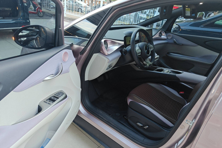 比亚迪 海豚 2021款 405km 时尚版中控内饰7003