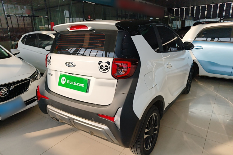 奇瑞 小蚂蚁 2022款 甜粉款 半糖版 磷酸铁锂 29.2kWh 30kW 301km车身外观7