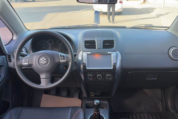 铃木 天语 SX4 2013款 1.6L 手动酷锐型中控内饰7003