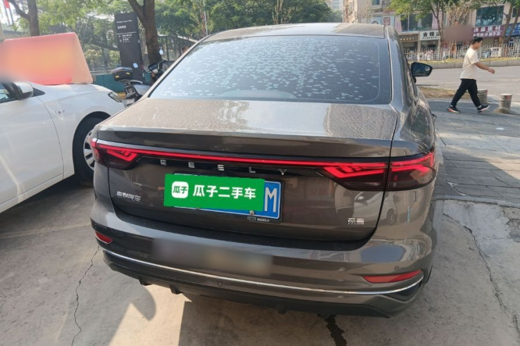 吉利汽车 帝豪 2022款 第4代 1.5L CVT尊贵型车身外观6
