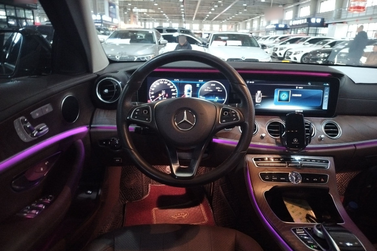 奔驰E级 2018款 改款 E 200 L局部细节13