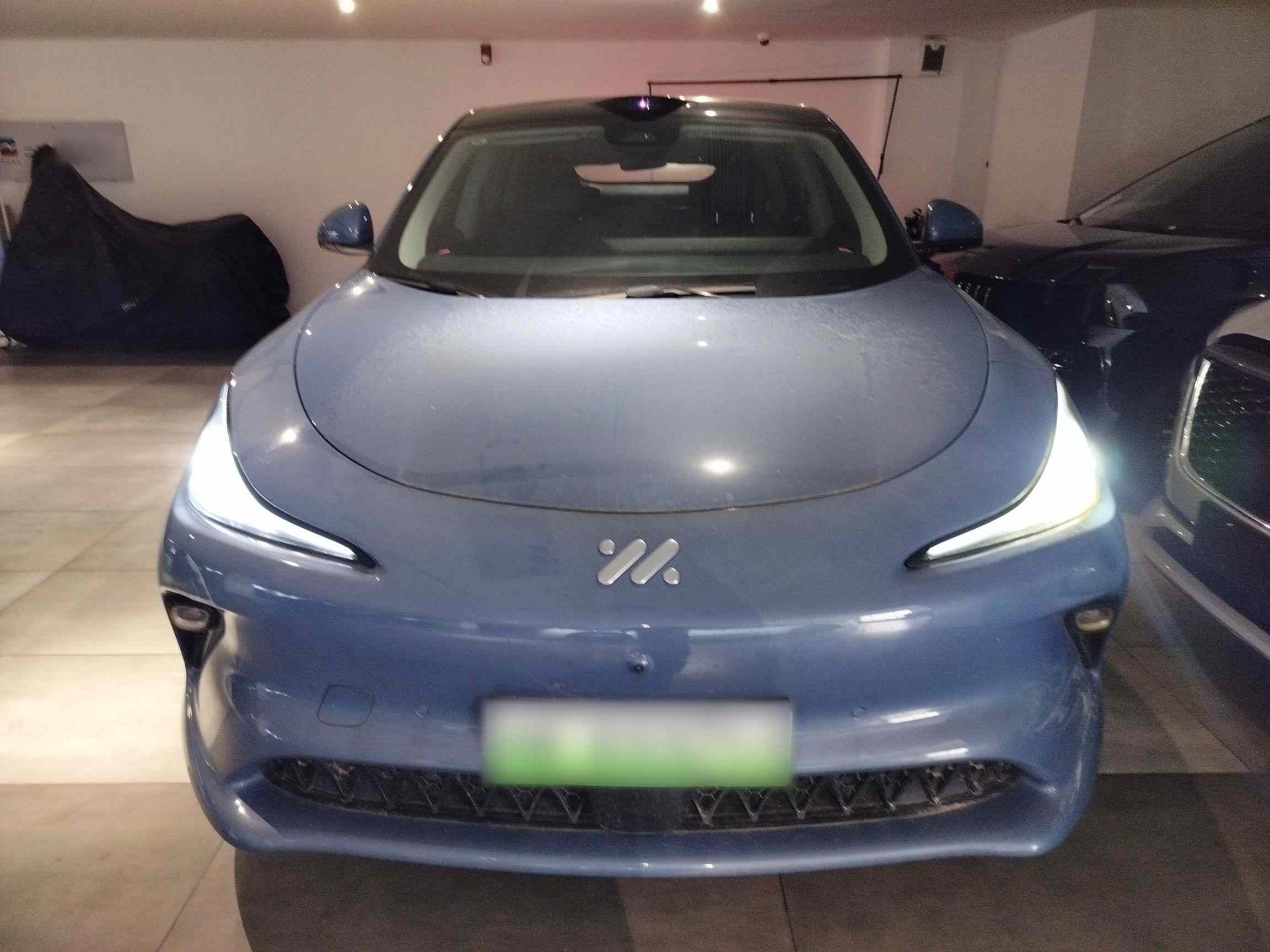 智己汽车 智己LS6 2025款 灵蜥智驾版(1)