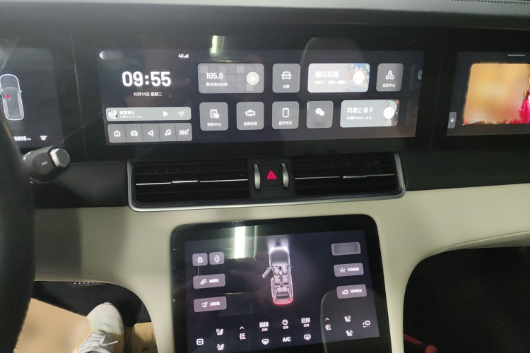 理想汽车 理想ONE 2020款 增程6座版局部细节16