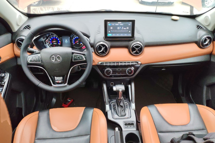 北京汽车 绅宝X35 2016款 1.5L 自动豪华版中控内饰12