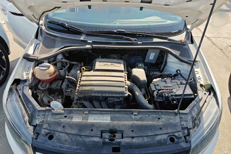 大众 桑塔纳 2017款 浩纳 1.6L 自动风尚版机舱底盘24