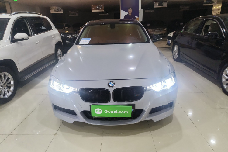 宝马3系 2014款 320Li 豪华设计套装车身外观2