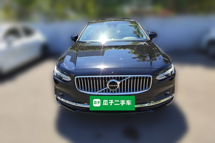 沃尔沃S90 2023款 B5 智雅豪华版车身外观2