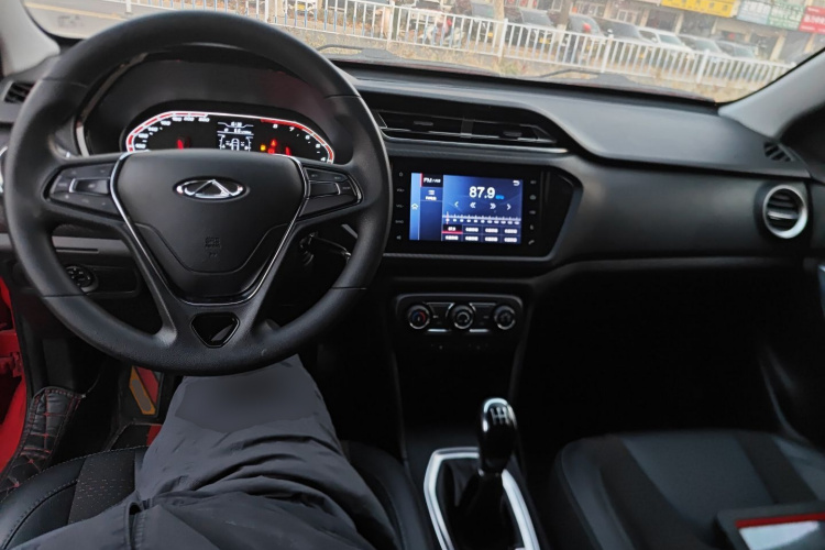 奇瑞 瑞虎3X 2018款 1.5L 手动精英版中控内饰7002