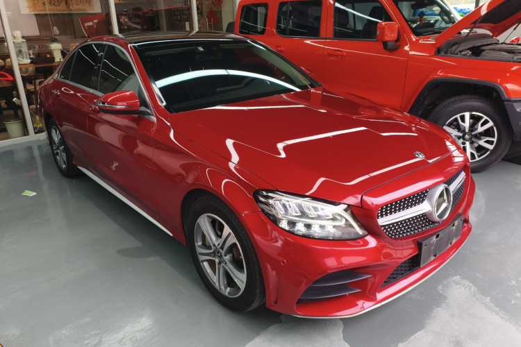 奔驰C级 2021款 C 260 L 运动版车身外观3