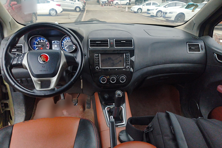 东风风行 景逸X5 2015款 1.6L 手动尊享型中控内饰12