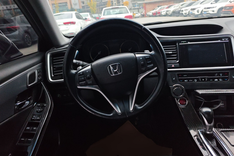 本田 思铂睿 2015款 2.4L 尊贵版中控内饰13
