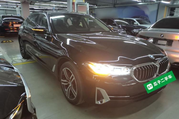 宝马5系 2023款 530Li xDrive 豪华套装车身外观3