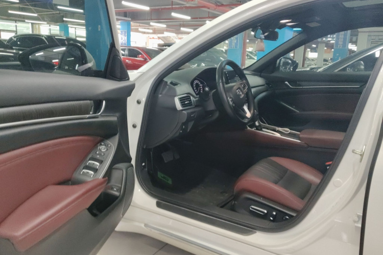 本田 英仕派 2022款 260TURBO 精悦版中控内饰20