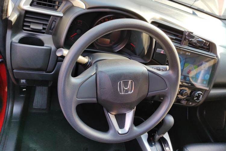 本田 飞度 2018款 1.5L CVT舒适天窗版中控内饰13