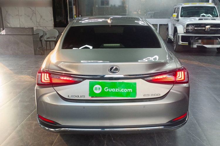 雷克萨斯ES 2022款 200 卓越版车身外观6004