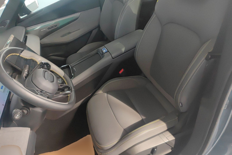 领克08 EM-P 2025款 245km 超长续航Halo局部细节19