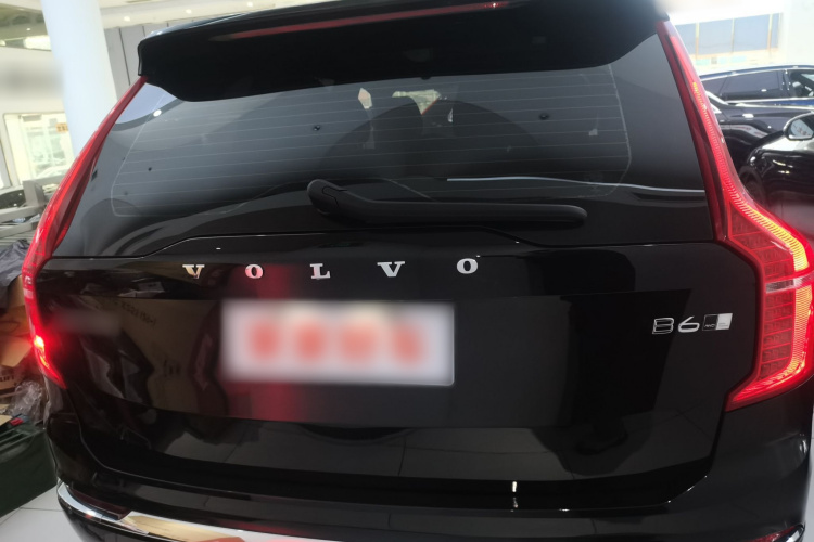 沃尔沃XC90 2023款 B6 智雅豪华版 7座车身外观6004