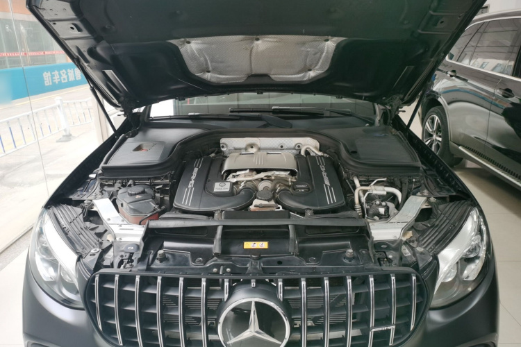 奔驰GLC AMG 2018款 AMG GLC 63 4MATIC+机舱底盘24