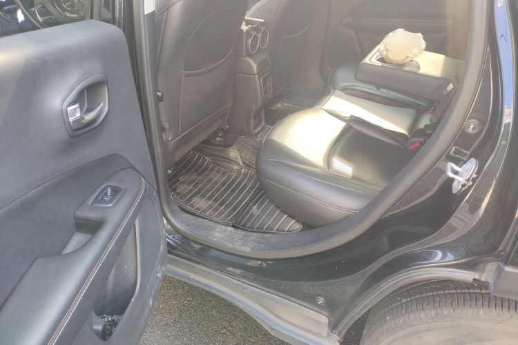 Jeep 指南者 2017款 200T 自动家享版中控内饰21