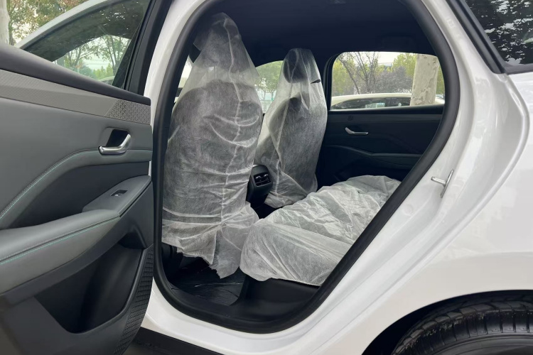 比亚迪 秦PLUS 2025款 DM-i 智驾版 55KM领先型中控内饰7006