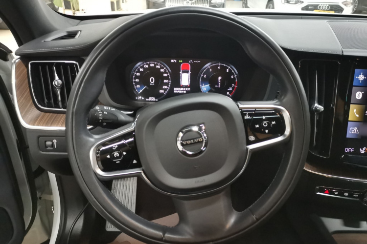 沃尔沃XC60 2021款 T5 四驱智远豪华版中控内饰13